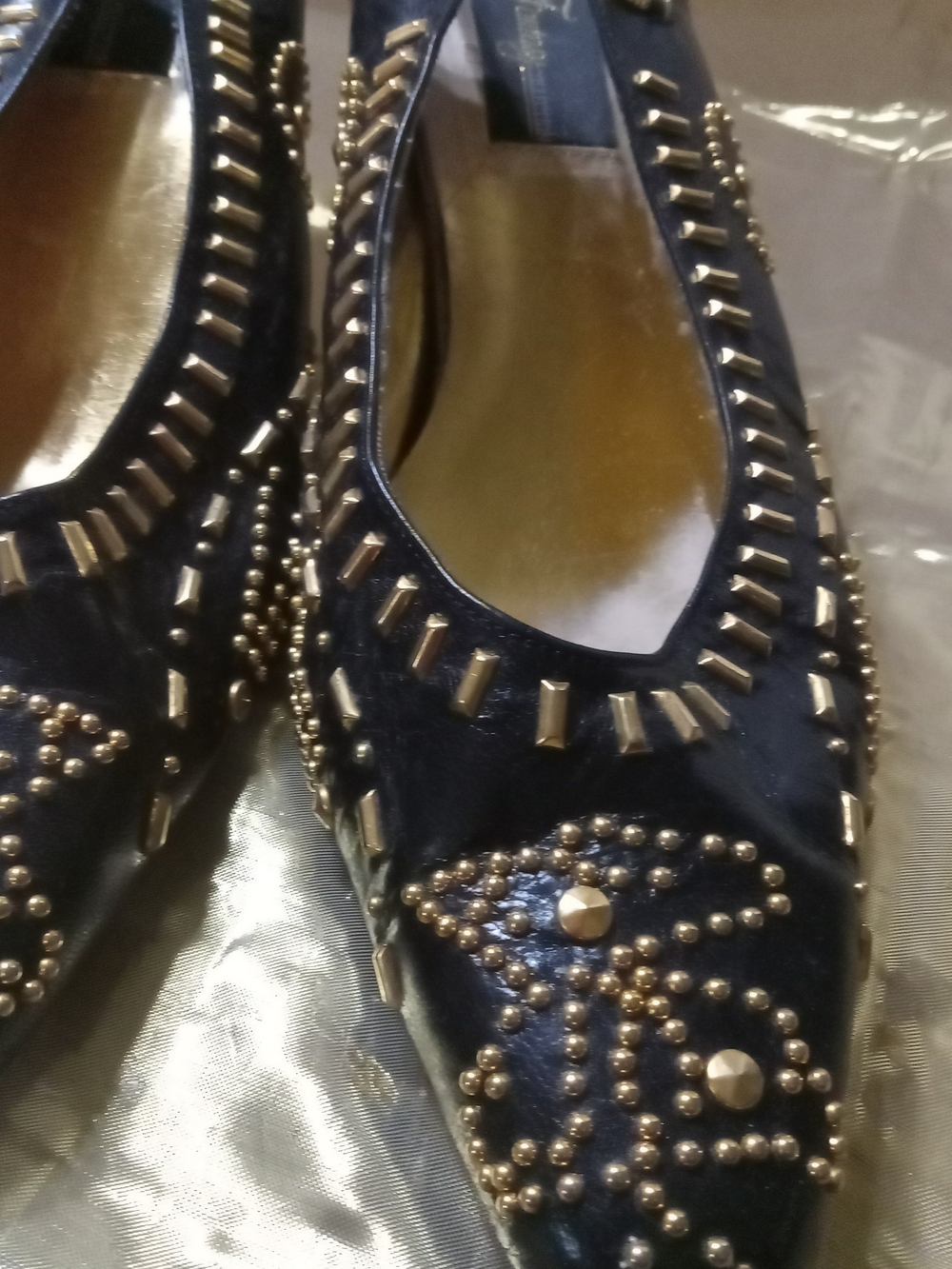 Black Studded Pointed Toe Women's Transparent ,gold Ornate Lion! Heels